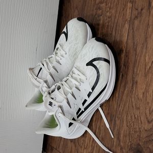 Nike running shoes size 5
